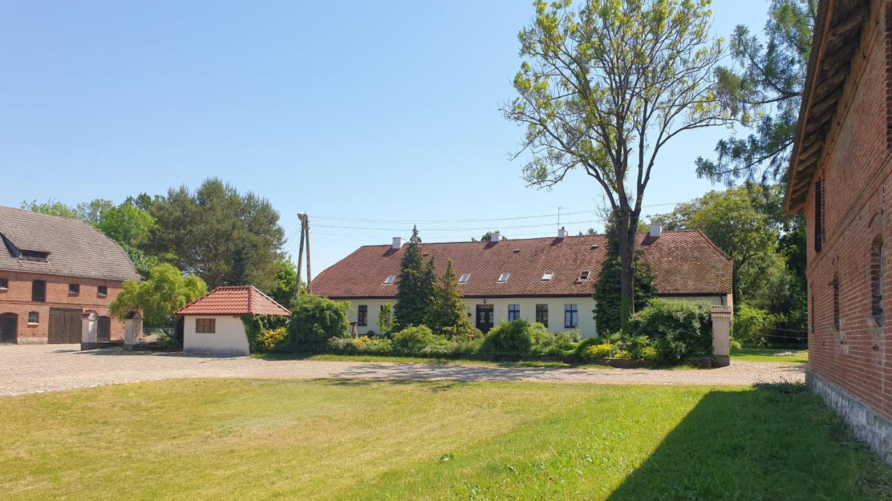 Folwark Goscino-Dwor Bed & Breakfast Eksteriør bilde